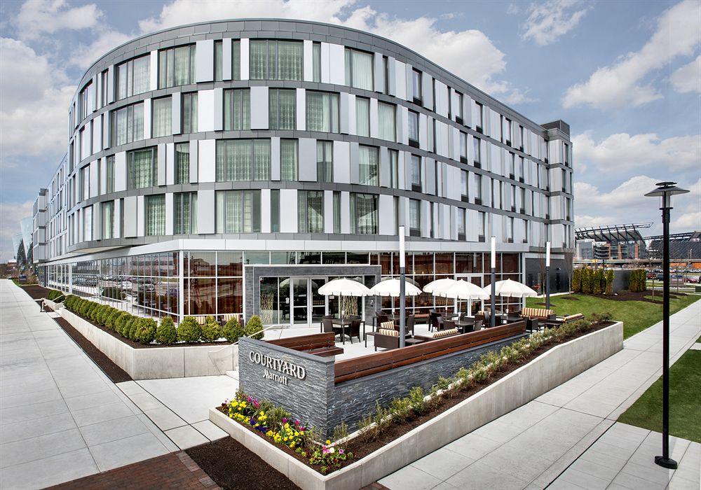 Courtyard By Marriott Philadelphia South At The Navy Yard Hotel Exterior photo