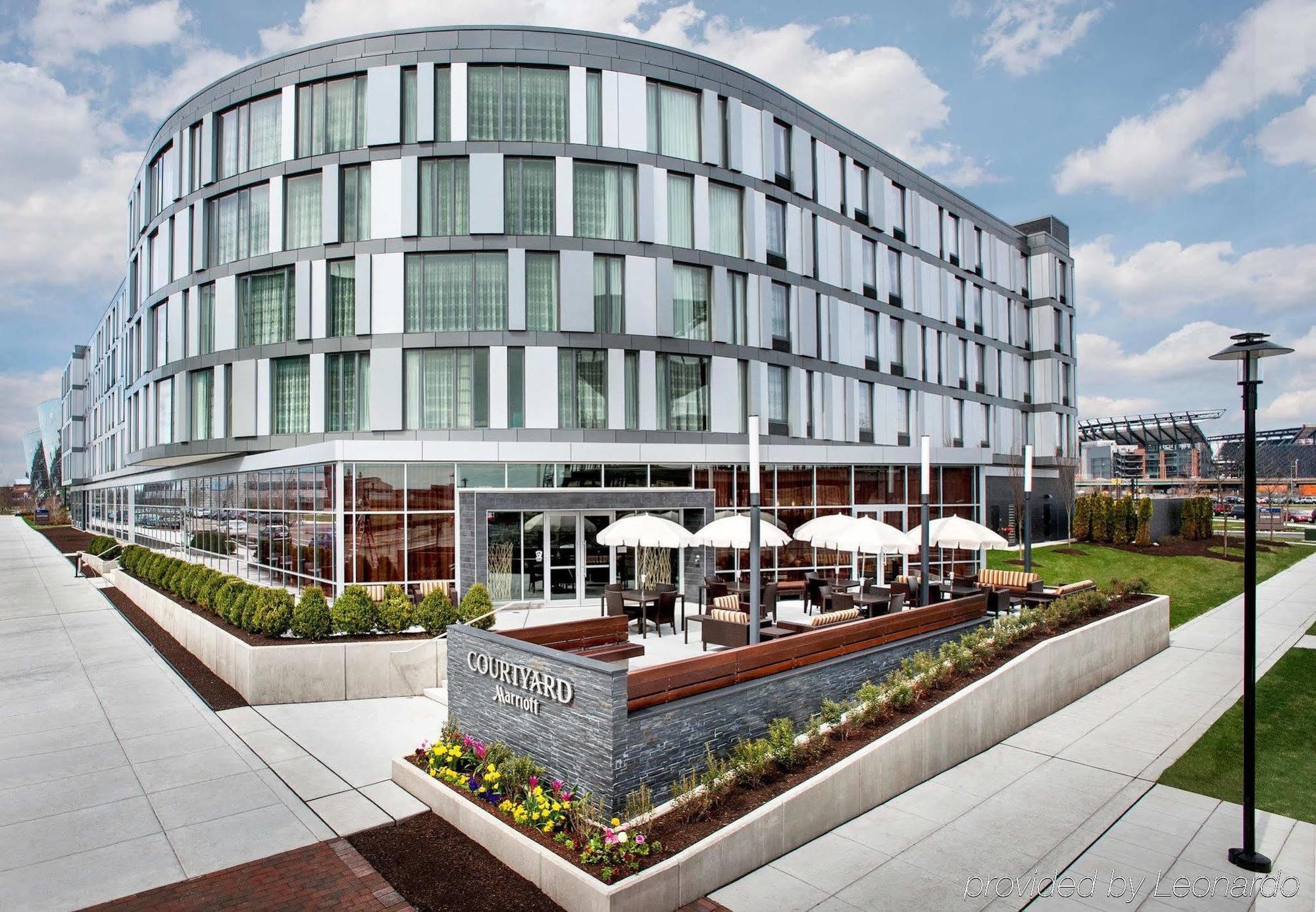 Courtyard By Marriott Philadelphia South At The Navy Yard Hotel Exterior photo